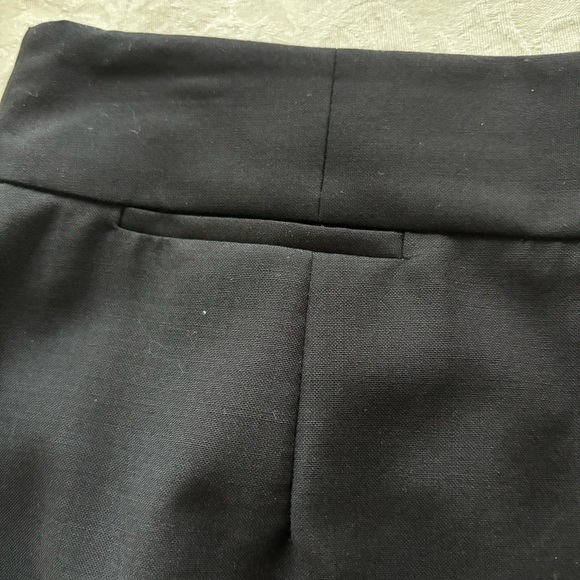 J. Crew Lightweight Original Fit Pencil Skirt, Size 2 - Picture 10 of 11